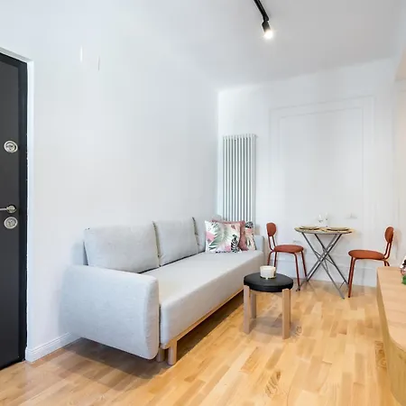 Apartament Sev *