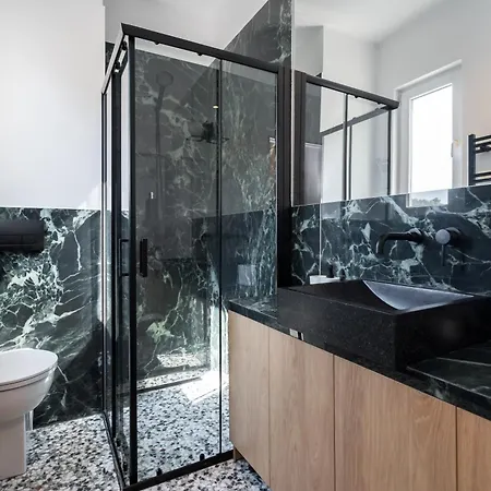 Apartament Sev *